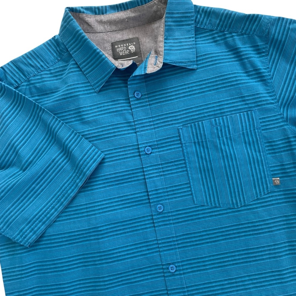 Mountain Hardware Hiking Shirt Men’s Large Short Sleeve Button Down Blue